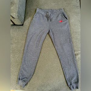 Women’s North Face sweatpants/joggers-size Medium